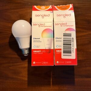 Lot Of Sengled Smart Bulbs Light Bulbs, WiFi Bulbs One W11-N11 And Two B11-N1E
